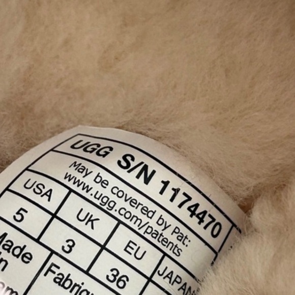 NWOT UGG Tasman II
Chestnut
Classic Slip On Slipper Clog
Size US 5 UK 3 EU 36 - Picture 3 of 4